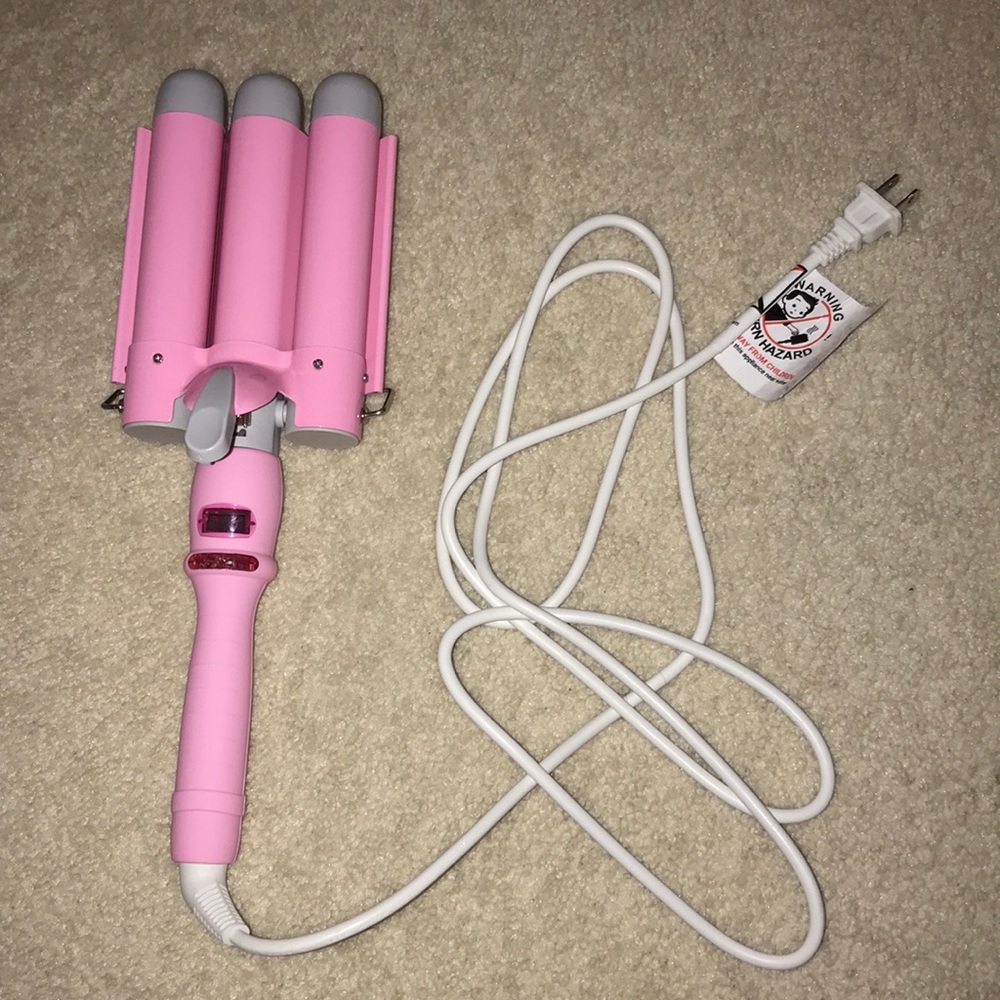 Hair crimper bought from princess polly
